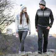 Pletena kapa od merino vune Kama A117