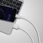Kabeli za punjenje i sinhronizaciju Swissten Textile USB / USB-C 1,2 m