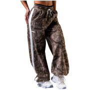 Ženske trenerke Nebbia Oversized sweatpants Power svijetlosmeđa LIGHT BROWN CAMO