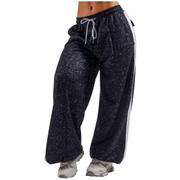 Ženske trenerke Nebbia Baggy Leopard Sweatpants Primal crna BLACK LEOPARD