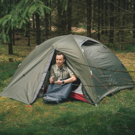 Kampiranje na 3 načina – Outwell, Easy Camp, Robens