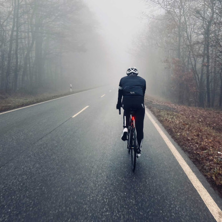 Predsezonska rasprodaja biciklističke opreme