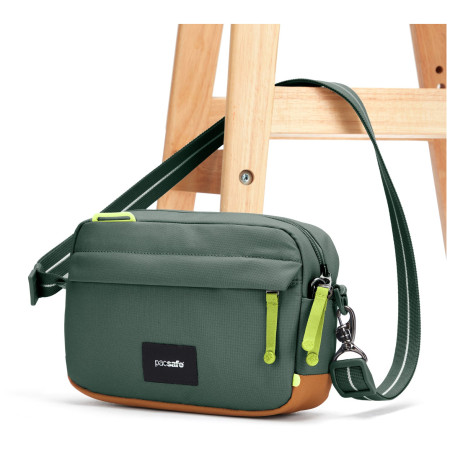 Torba preko ramena Pacsafe Go Crossbody