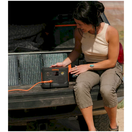 Solarni set Jackery Explorer 300 Plus + SolarSaga 40W Mini