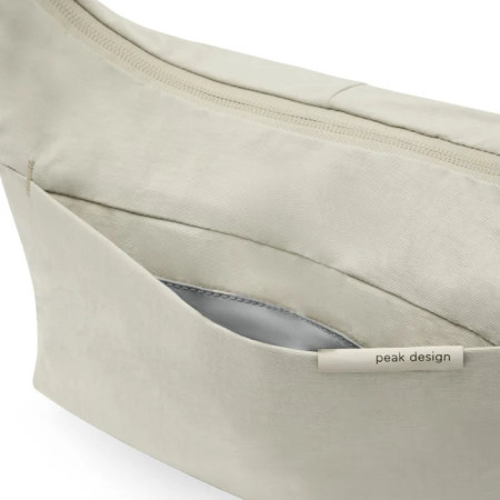 Torba preko ramena Peak Design City Crescent 6L