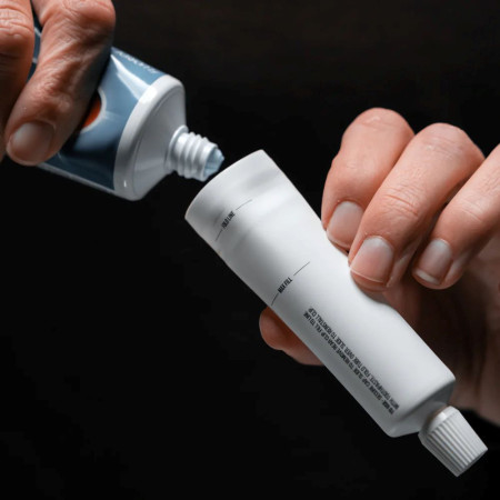 Gadget za putovanja Matador Refillable Toothpaste Tube
