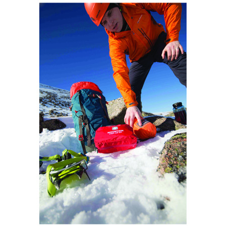 Pribor za prvu pomoć Lifesystems Mountain First Aid Kit