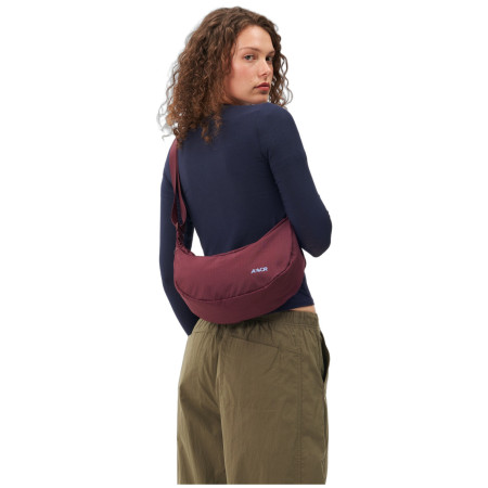 Torba preko ramena Aevor Sling Bag Small