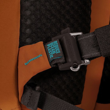 Ruksak Pacsafe ECO 18L Backpack