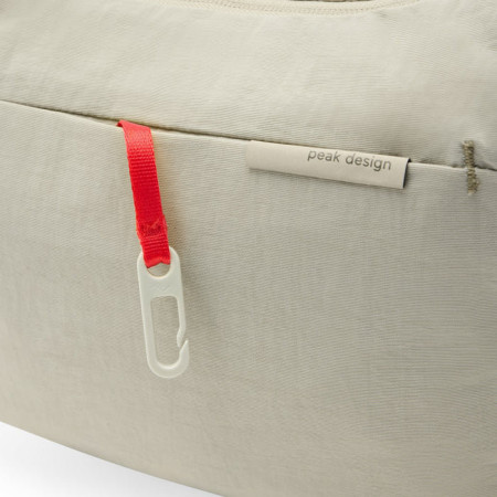 Torba preko ramena Peak Design City Crescent 6L