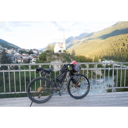 Torbica ispod sjedala Blackburn Outpost Top Tube Bag