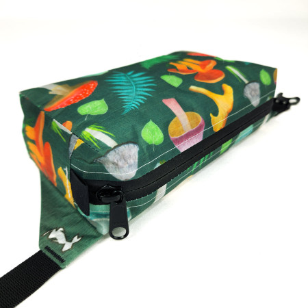Torbice oko struka High Tail Designs Fanny Pack Forest Mushroom