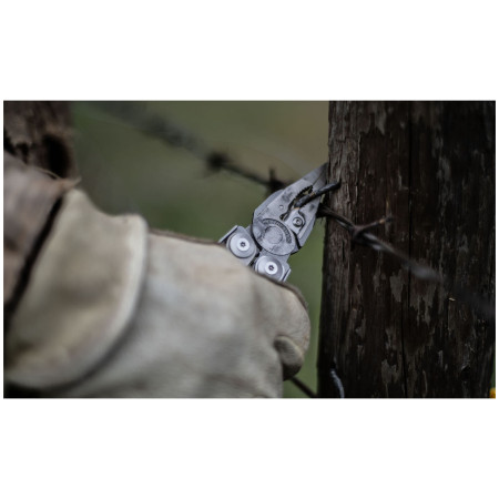 Multi-tool Leatherman Surge