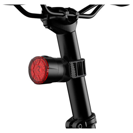 Zadnji žmigavac Fenix BC06R