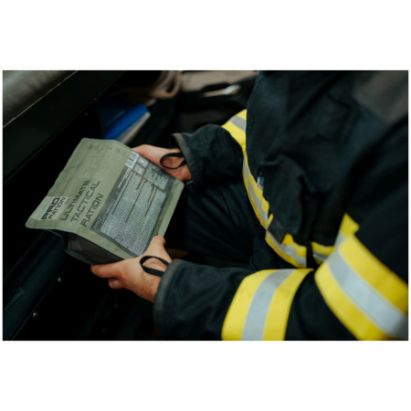 Glavno jelo Adventure Menu Emergency food/water box