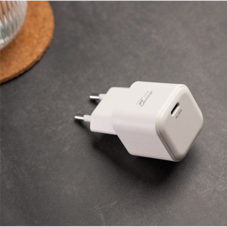 Adapter Swissten GaN 1X USB-C 35W + USB-C kabel za prijenos podataka 1,2 m