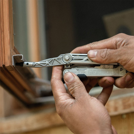 Multi-tool Gerber Center Drive