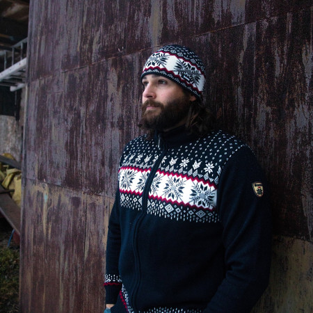 Pletena kapa od merino vune Kama A137