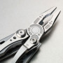Multi-tool Leatherman Skeletool